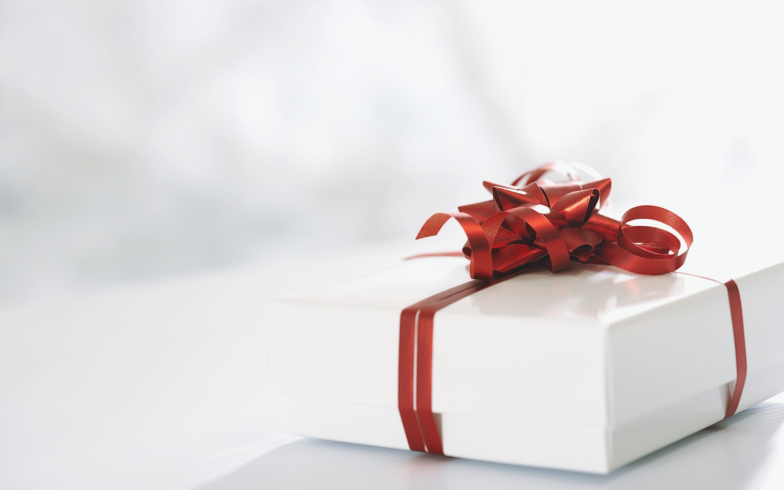 Что такое подарок и зачем их дарить?